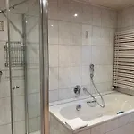 T&k - - 5 Detached House - 15 Min To Fair Messe Dus Semesterbostad *