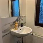 T&k - - 5 Detached House - 15 Min To Fair Messe Dus Semesterbostad