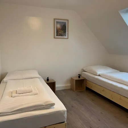 Vakantiehuis T&k - - 5 Detached House - 15 Min To Fair Messe Dus