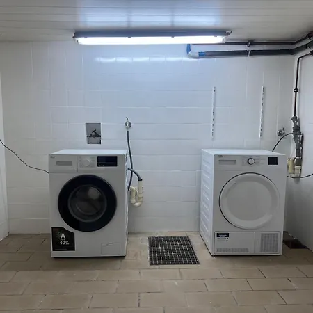 T&k - - 5 Einfamilienhaus * メーアブッシュ