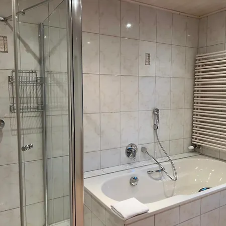 T&k - - 5 Detached House - 15 Min To Fair Messe Dus Feriehus *